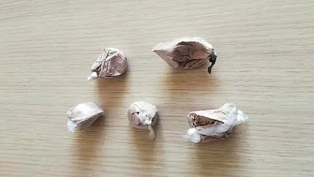 Polisin yol kontrolünde eroin ele geçirildi