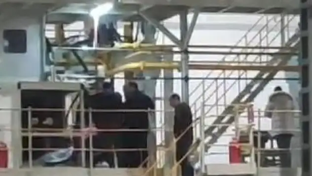 Pres makinesine sıkışan işçi feci şekilde can verdi
