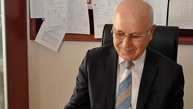 Prof. Dr. Ali Berat Alptekin'e ödül