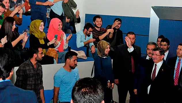 Prof. Dr. Davutoğlu Selçuk Üniversitesi'nde
