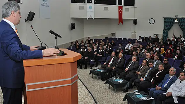 Prof. Dr. Fikrettin Şahin buluşlarını anlattı