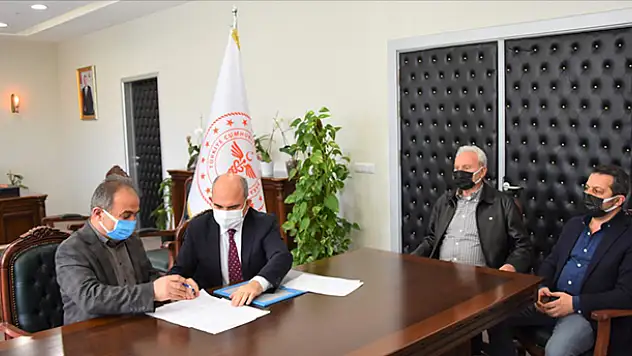 Protokol imzalandı! Konyalı hayırseverden Selçuklu'ya 112 Acil Sağlık Hizmetleri İstasyonu