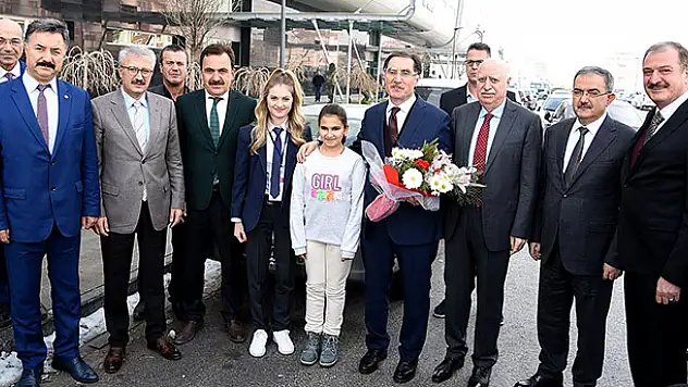 Protokolden yoğun ilgi