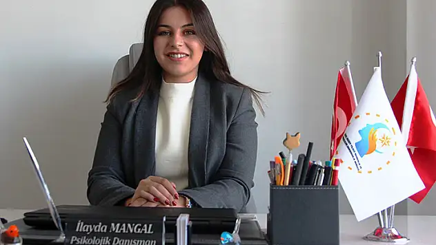 Psikolojik Danışman İlayda Mangal'dan Cumhuriyet Bayramı kutlama mesajı