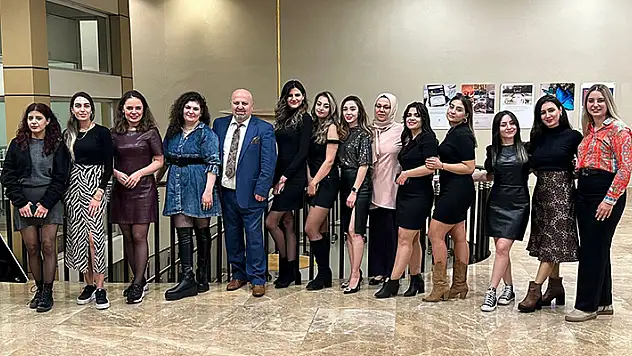 Psikon, 7 yaşında