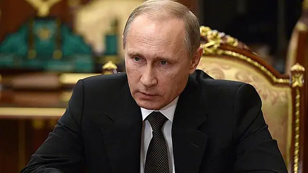 Putin Suriye'deki Rus güçlerini çekiyor