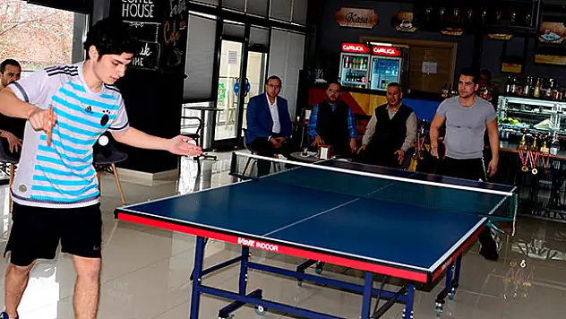 Rabia Spor Merkezinde masa tenisi heyecanı