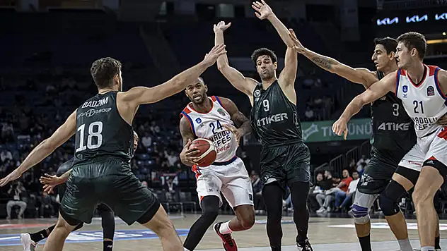 Rakip A.Efes! Tek yol galibiyet
