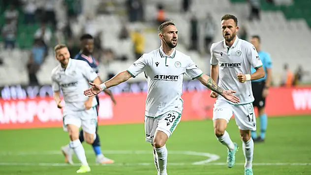 Rakip Altay, parola 3 puan! 
