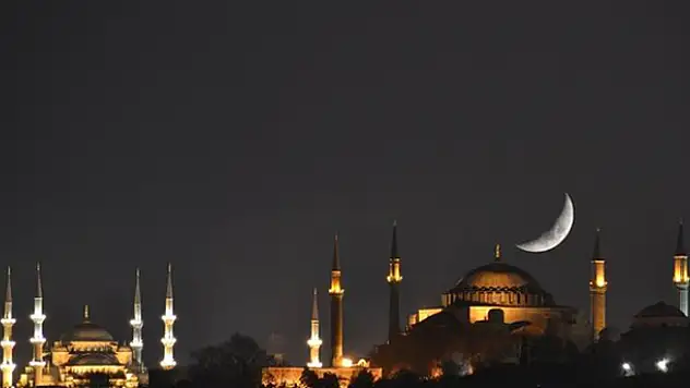 Ramazan imsakiyesi çıktı! En uzun orucu Sinop, en kısa orucu Hatay tutacak...