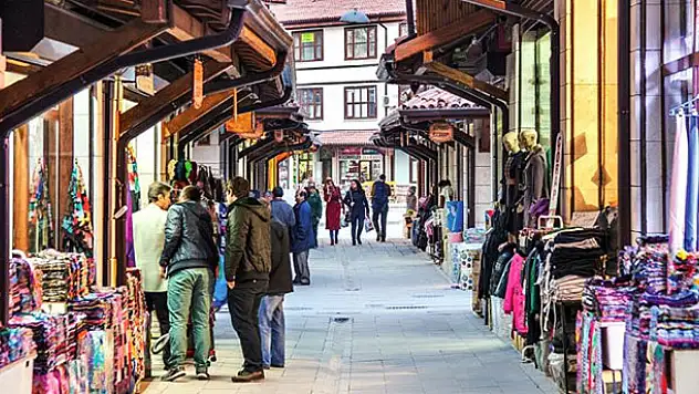 Ramazanda Konya'da iş yerleri sahura kadar açık olacak