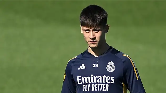 Real Madrid'de Arda Güler'in sakatlandığı açıklandı

