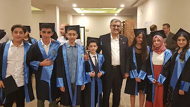 Recep Konuk: 'Geleceğin anahtarları öğretmenlerimizin elindedir'
