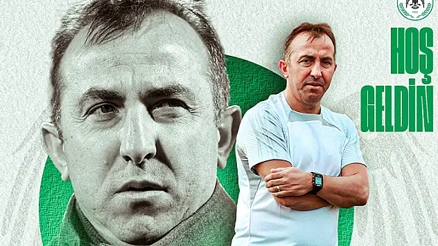 Recep Uçar, Konyaspor'a imzayı attı
