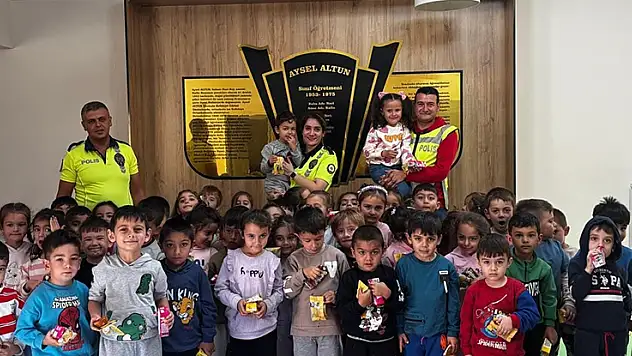 Refahiye'de çocuklara trafik eğitimi verildi