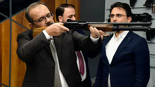 Rektör Çelik'ten Aselkon'a ziyaret