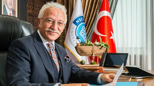 Rektör Prof. Dr. Cem Zorlu: 'Hayallerinize giden yolda yanınızdayız'