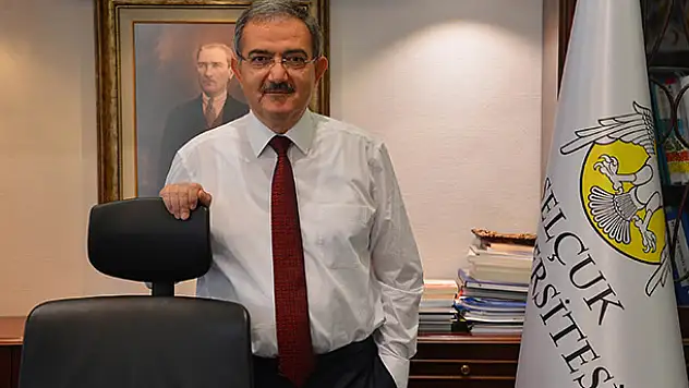 Rektör Şahin: 'Bu yıl Eczacılık Fakültemize öğrenci alıyoruz'