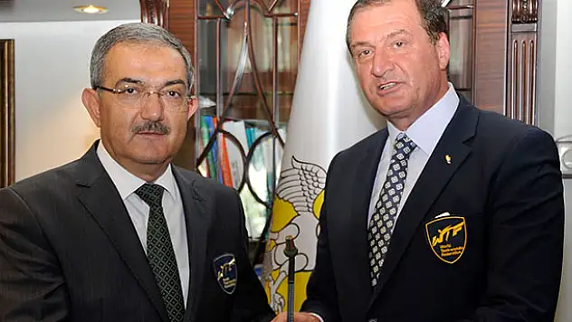Rektör Şahin, Federasyonun Sağlık Kuruluna seçildi