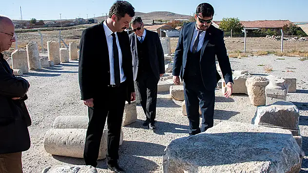 Rektör Yılmaz: 'Savatra Antik Kentindeki çalışmalar önemli'
