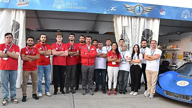 Rektör Yılmaz, TEKNOFEST Adana'da öğrencilerle buluştu
