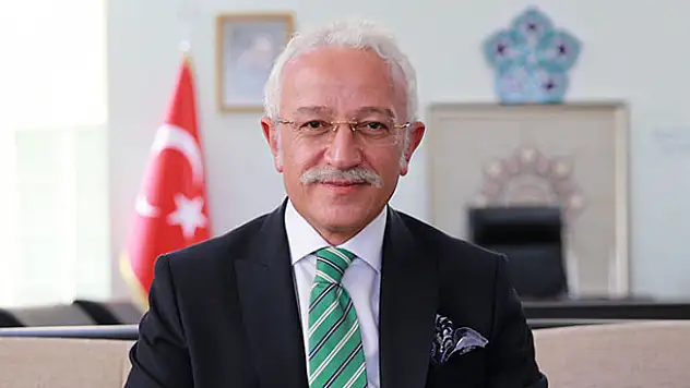 Rektör Zorlu: 'Allah şanlı ordumuzu muzaffer eylesin'
