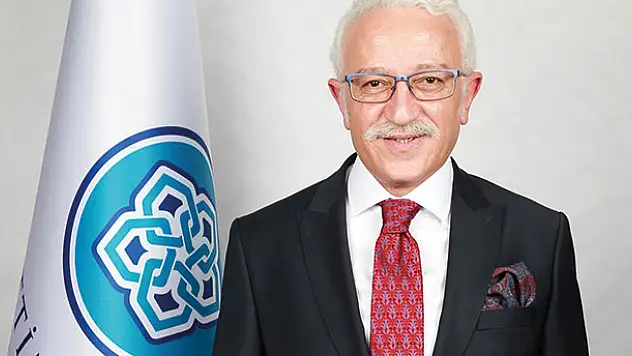 Rektör Zorlu: 'Tarihi meselelerin yeri senato değil, tarih arşivleridir'