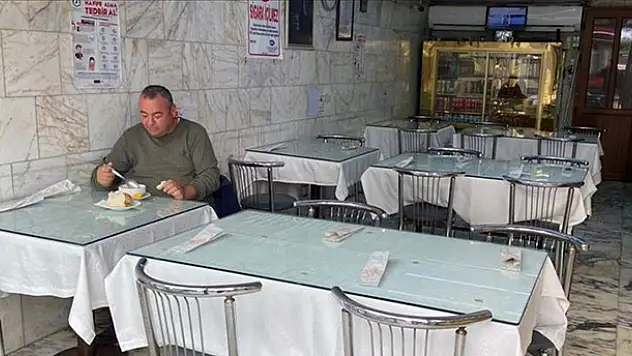 Restoran ve kafeler yeniden açıldı