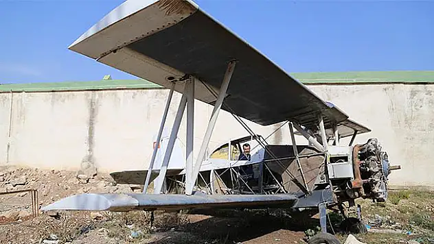 Reyhanlılı çiftçi uçaklarına müşteri bulamıyor
