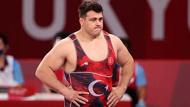 Rıza Kayaalp'ten Tokyo'da bronz madalya
