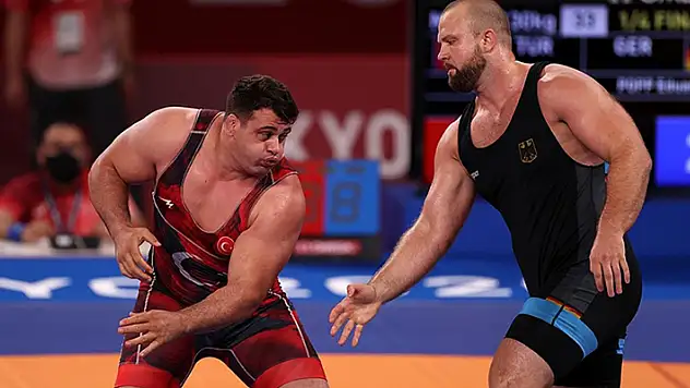 Rıza Kayaalp Tokyo'da yarı finalde
