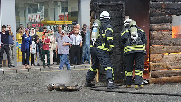 Rize'de Tatbikatta Kurtarılması Beklenen Cansız Manken Kül Oldu