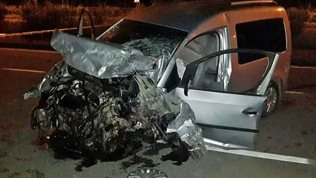 Rize'de trafik kazası: 2 ölü, 5 yaralı