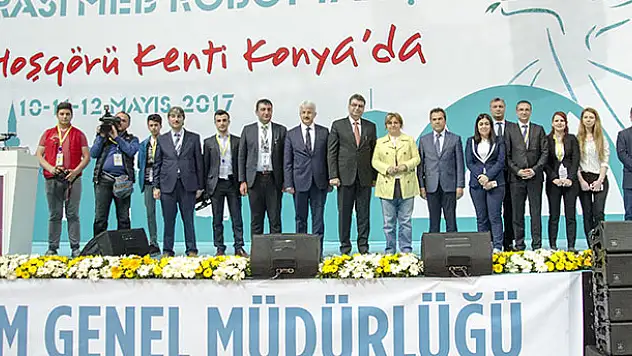 Robotlar 'Mevlana' temasıyla yarışacak