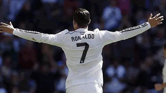 Ronaldo, formasını Türkiye'de bakın kime gönderdi