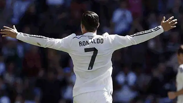 Ronaldo kariyer rekorunu kırdı