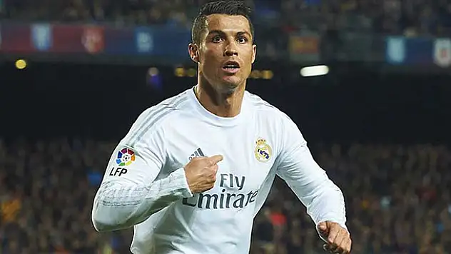 Ronaldo Real'den ayrılıyor