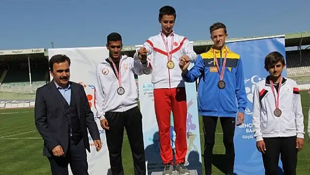 Rumi Çocuk Oyunlarında Madalyalar Dağıtıldı