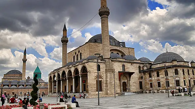 Rumi'nin insanlığa açık kapısı Mevlana Müzesi