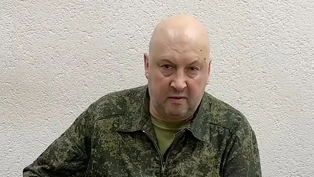 Rus basını: Rusya Hava-Uzay Kuvvetleri Komutanı Surovikin görevden alındı
