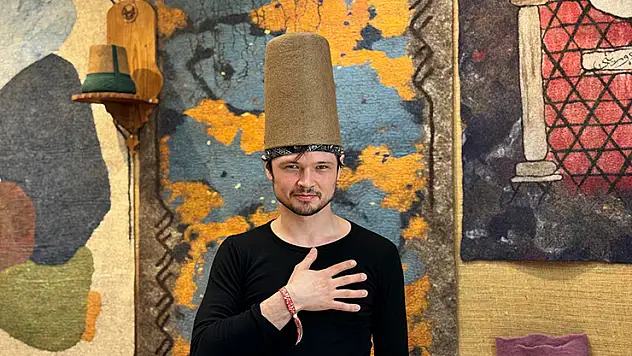 Rus dans öğretmeni Mihael dinlediği neyden etkilenerek İslam'ı seçti