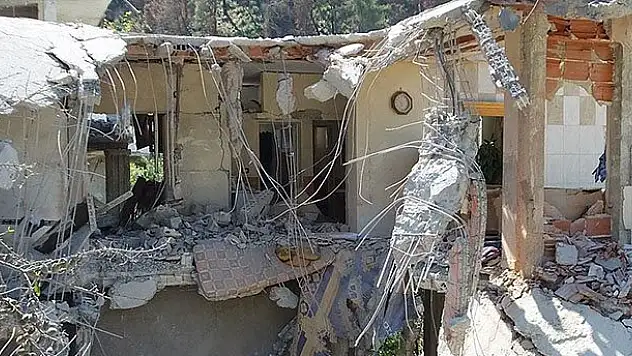 Rus jetleri kadın ve çocukları vurdu: 15 ölü