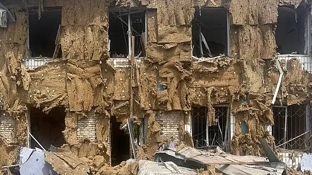 Rusya Donetsk'i vurdu: 6 ölü
