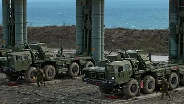 S-400'lerden önce Rus askeri gelecek