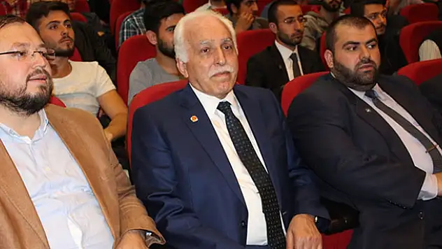 Saadet Partisi Genel Başkanı Kamalak: '20. asırda iki paylaşım safhası oldu'