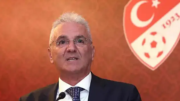 Türkiye Futbol Federasyonu Merkez Hakem Kurulu Başkanı Sabri Çelik istifa etti!