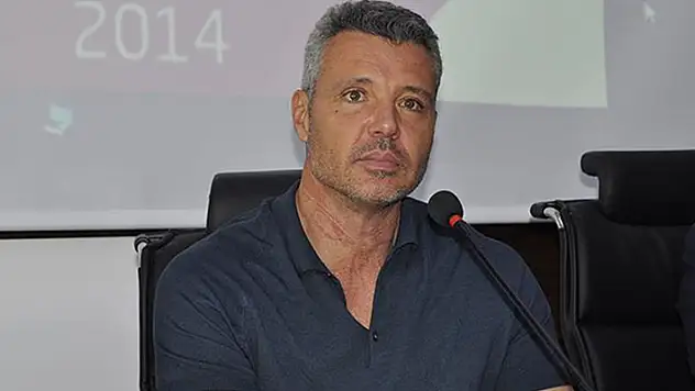 Sadettin Saran Fenerbahçe başkanlığına adaylığını açıkladı