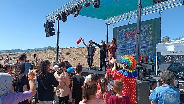 Sadıklar Mahallesi şenlendi
