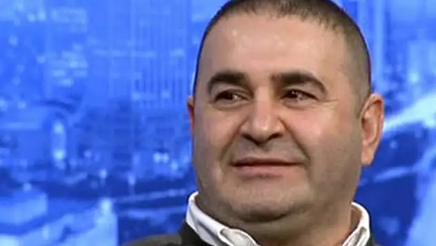 Şafak Sezer şeker komasına girdi! - Şafak Sezer ölümden döndü!