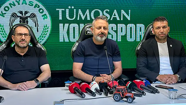 SAĞ BEK TRANSFERİ YOLDA
